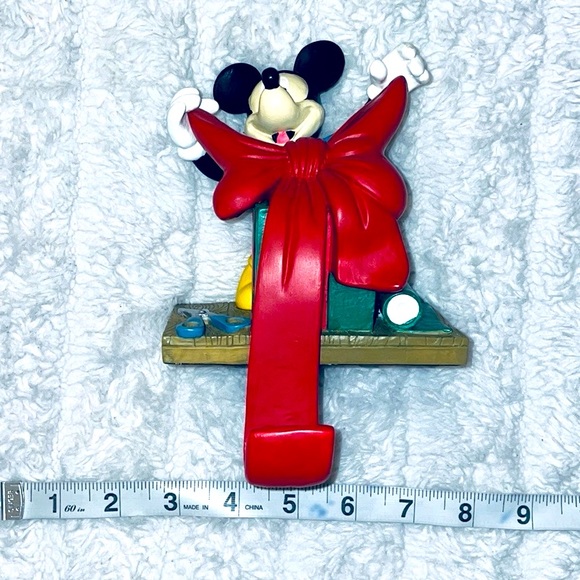 Disney Mickey Mouse “Santa’s Best” stocking hanger/ holder - Picture 10 of 10